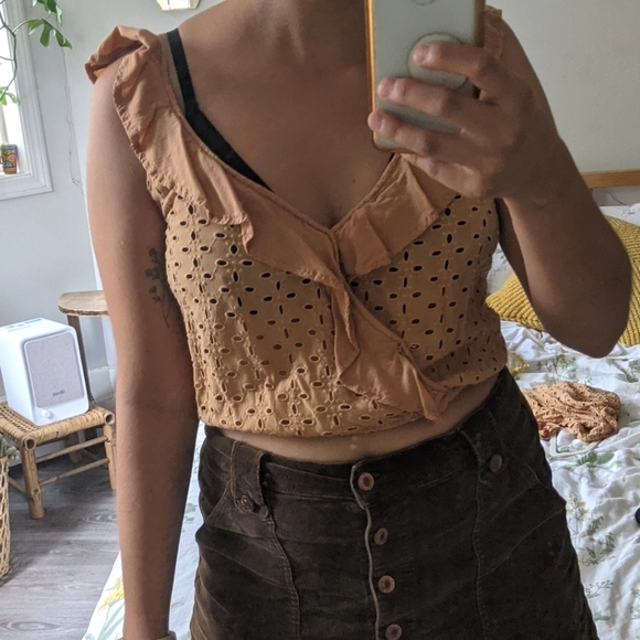 Free people eyelet tank top with ruffles M - Picture 3 of 8